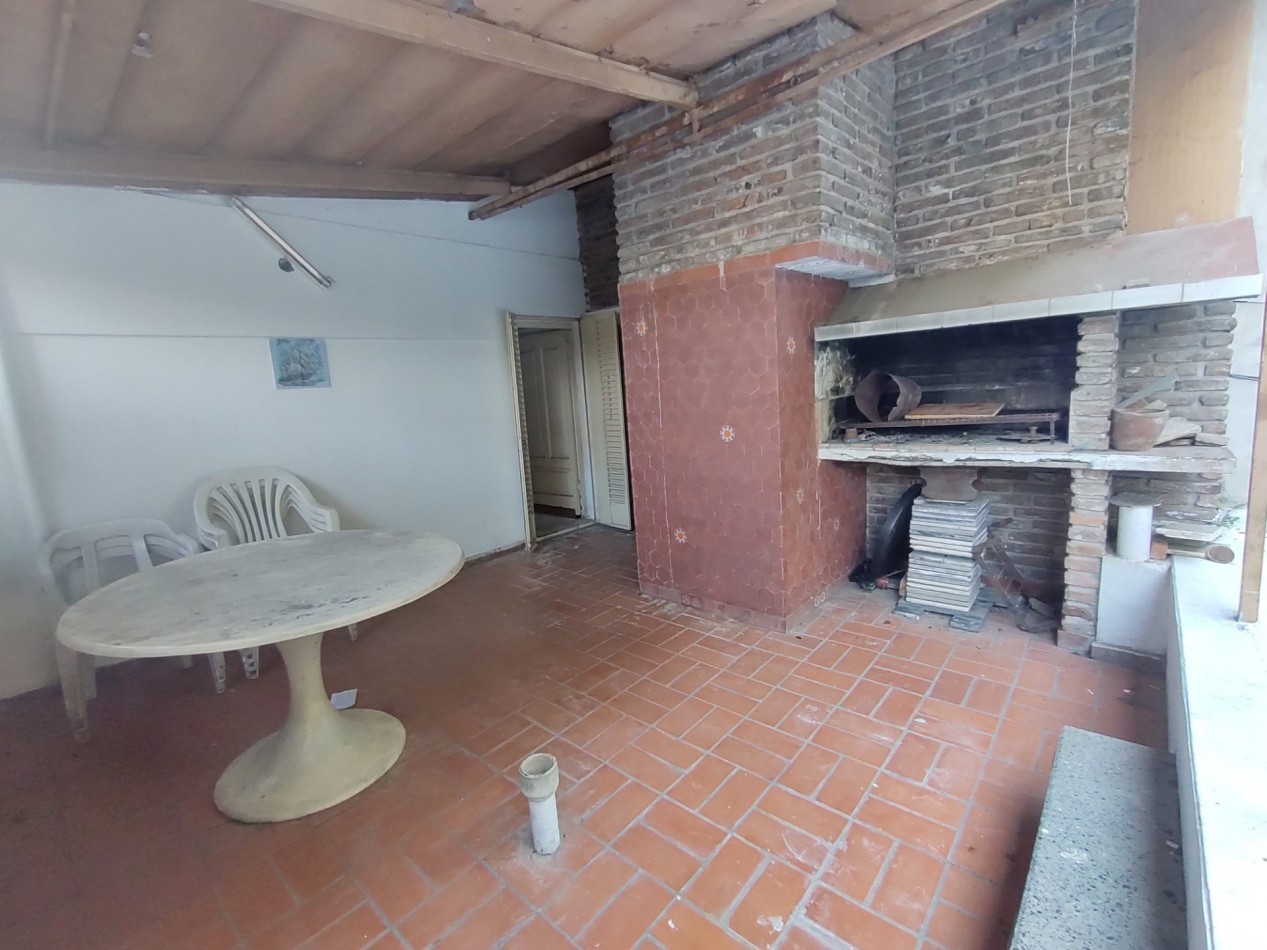 Venta amplia casa