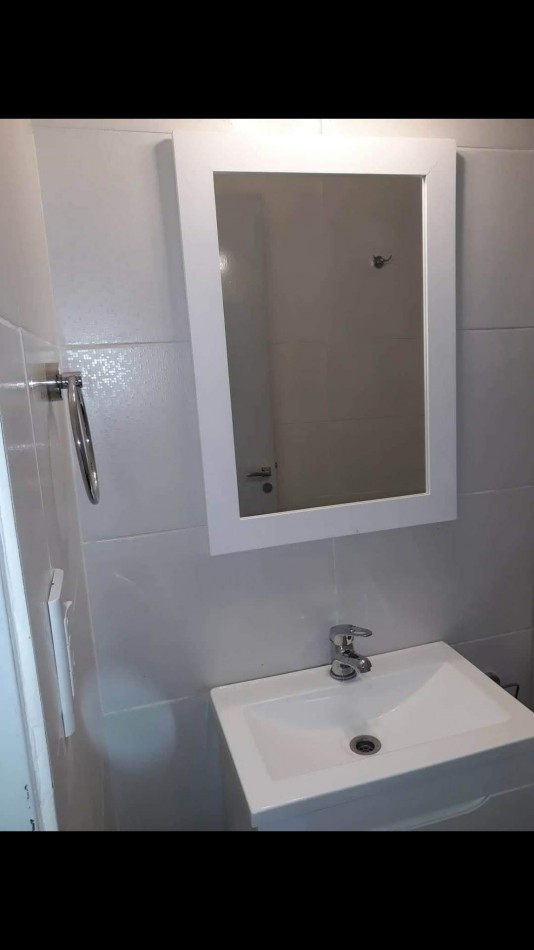 ALQUILA 1 DORMITORIO